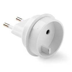 Adaptador europeo - universal, 10a 250 v, espigas 4 mm, blanco